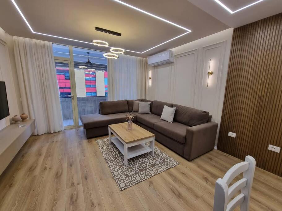 Continental Apartment *